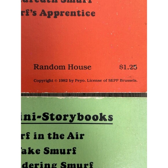 Smurf Mini Storybooks by Peyo Set of 4 Paperback 1980 1982 Smurf In The Air - Picture 8 of 13